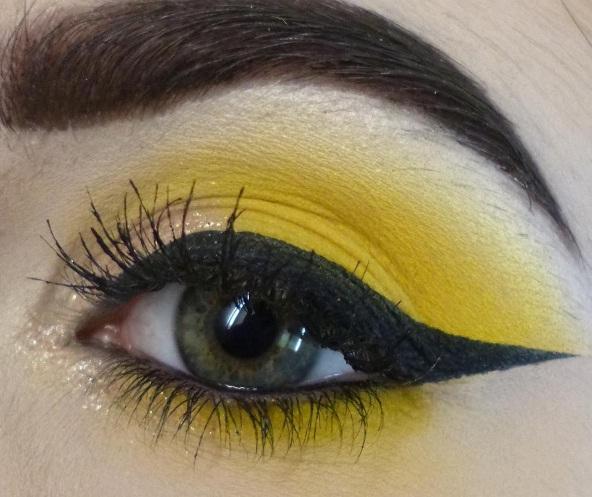 How to Wear Yellow Eye Shadow and look Great